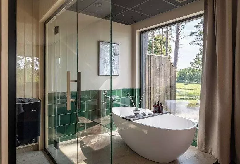 ホテル Stufvenäs Gästgifveri