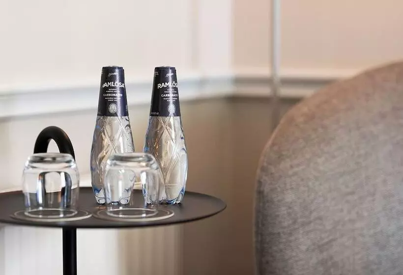 ホテル Stufvenäs Gästgifveri