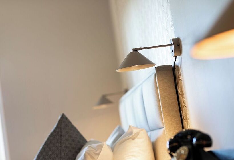 Отель Stufvenäs Gästgifveri