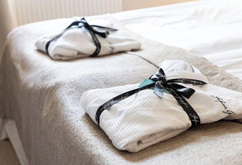 Отель Stufvenäs Gästgifveri