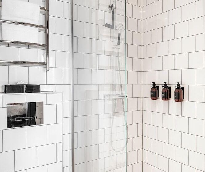 Отель Stufvenäs Gästgifveri