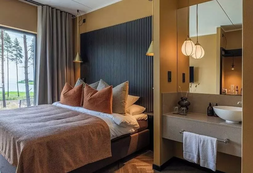 ホテル Stufvenäs Gästgifveri