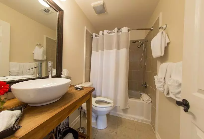 ホテル The Almanett