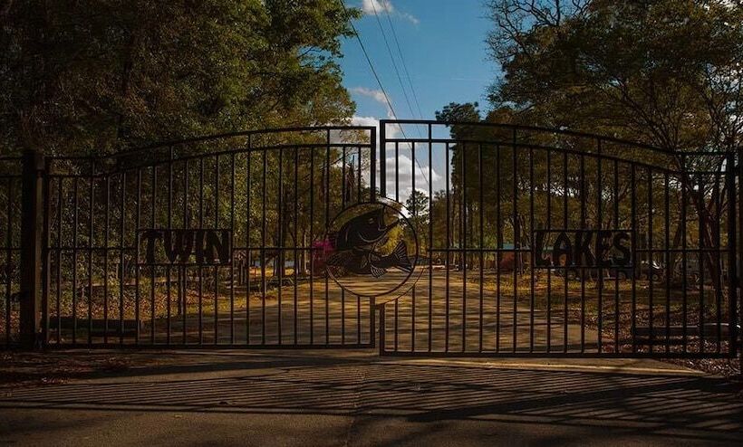 ホテル Twin Lakes Camp Resort