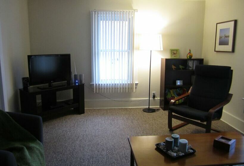 Panzió Dancing Tree Guest Suite