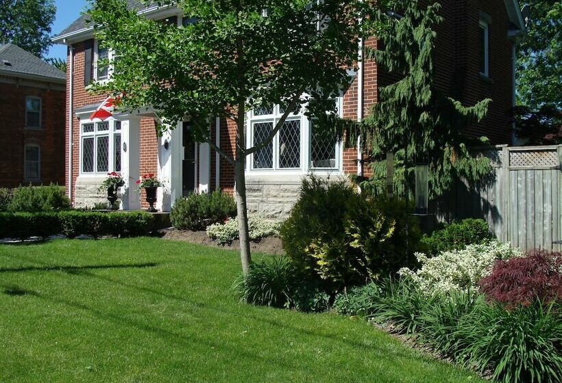 Robinsong Bed And Breakfast