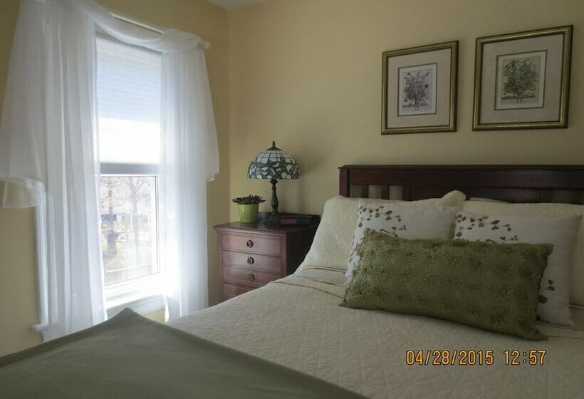 Robinsong Bed And Breakfast