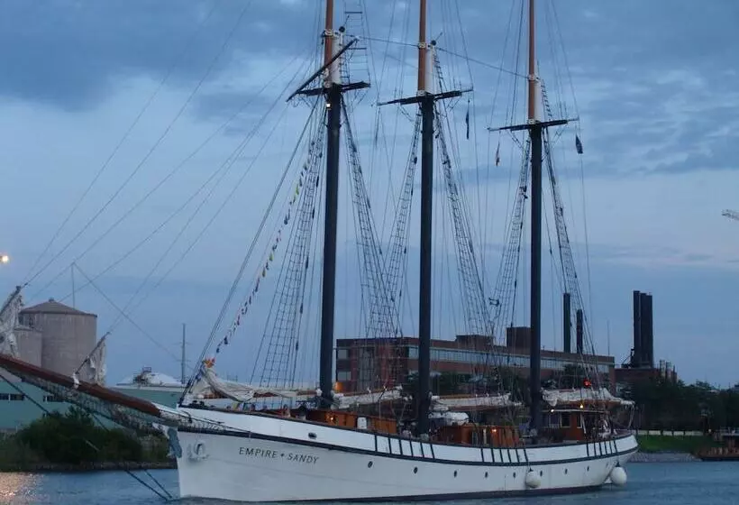 Robinsong Bed And Breakfast