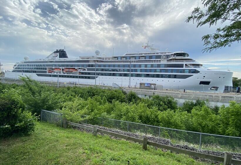 Robinsong Bed And Breakfast