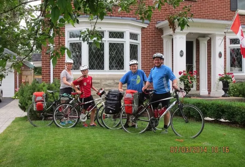 Robinsong Bed And Breakfast