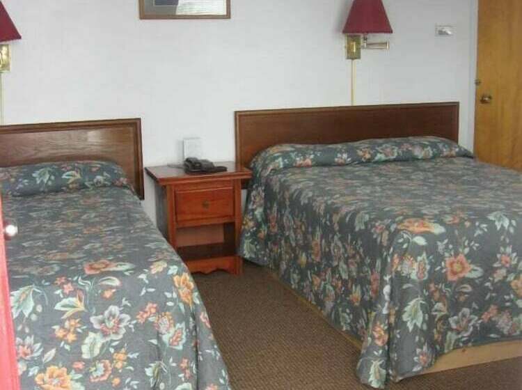 Summerside Motel &cottages