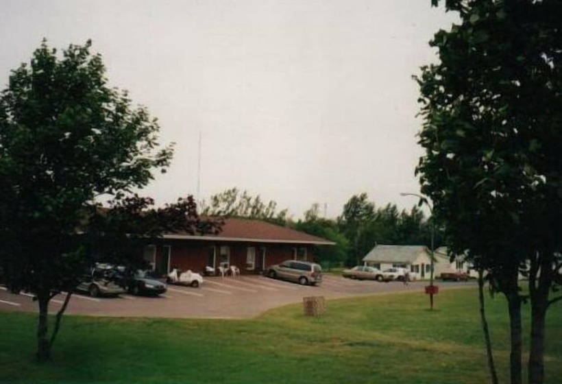 Summerside Motel &cottages
