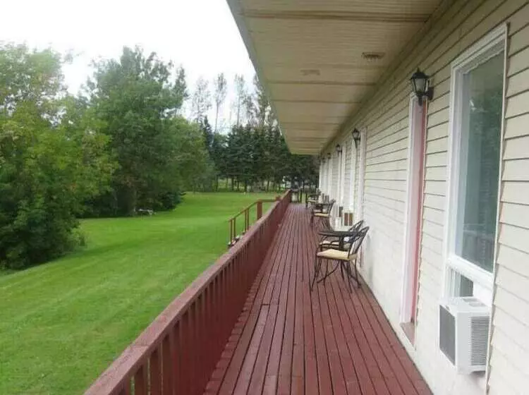 Summerside Motel &cottages