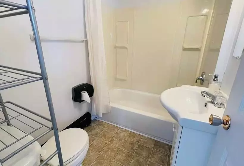 Summerside Motel &cottages