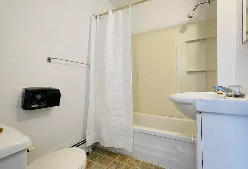 Summerside Motel &cottages