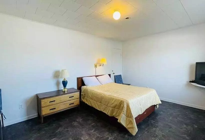 Summerside Motel &cottages