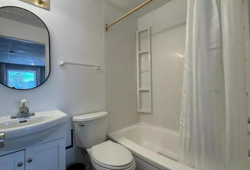 Summerside Motel &cottages