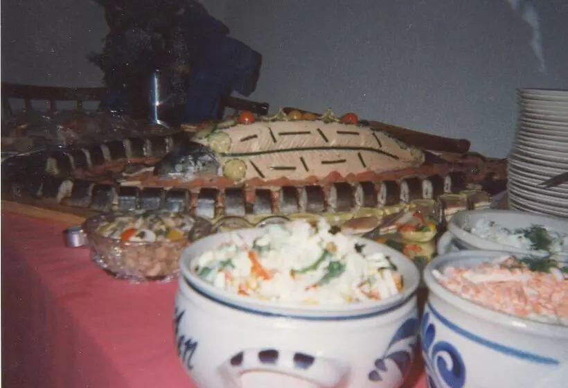 هتل Am Dreienberg