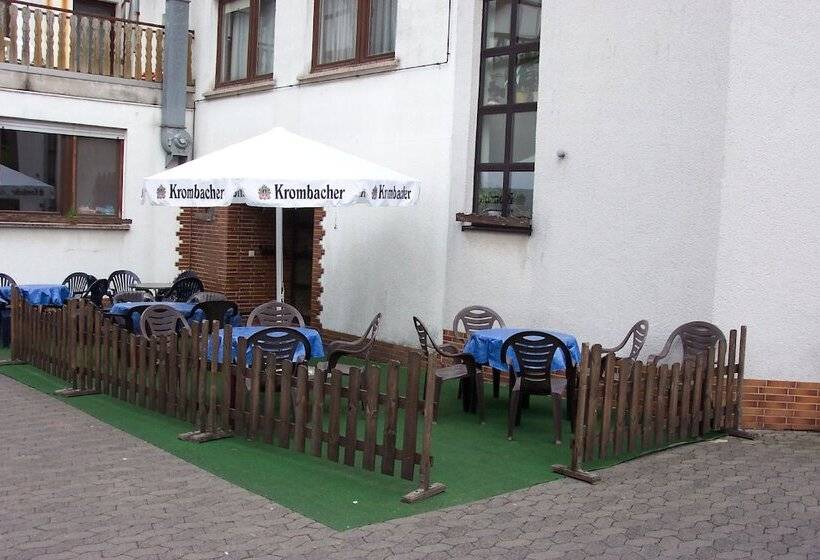 בית מלון כפרי Am Dreienberg