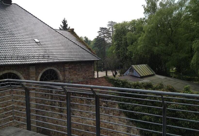 בית מלון כפרי Am Schlosstor