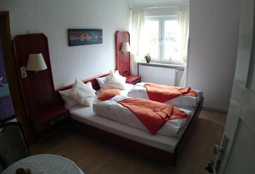 فندق Cafe Meynen