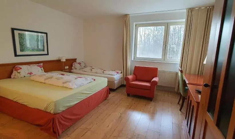 בית מלון כפרי Flörsheimer Hof