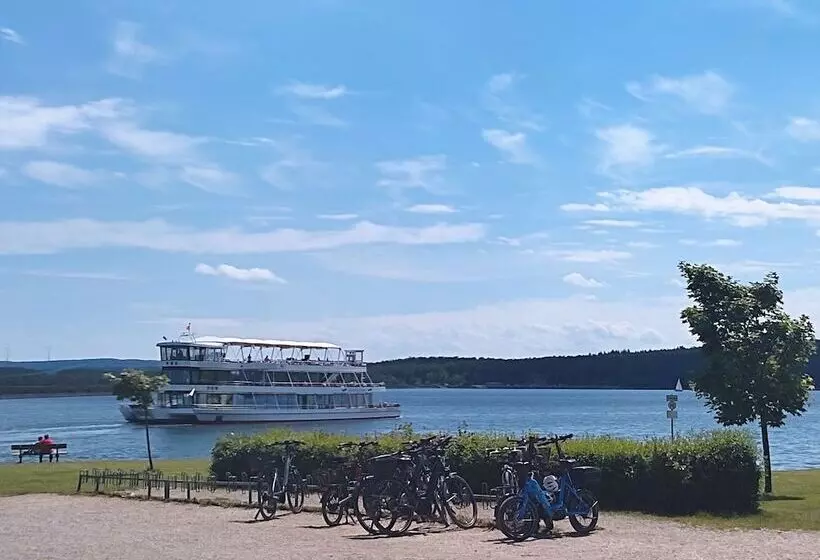 Отель Gasthof Zum Goldenen Lamm