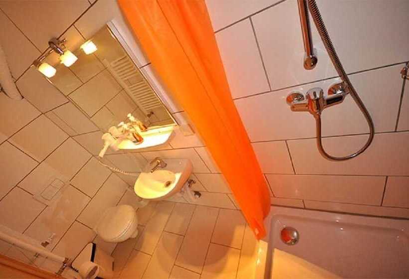 فندق & Hostel Drei Baren