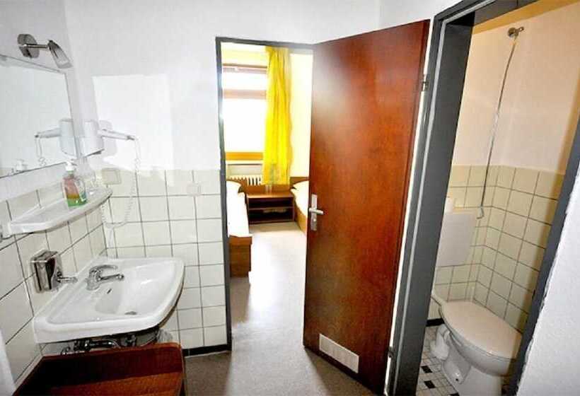 فندق & Hostel Drei Baren