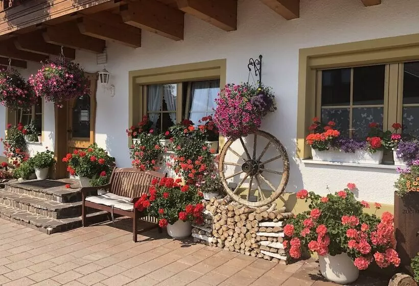 Отель Landgasthof Brandtner Wirt