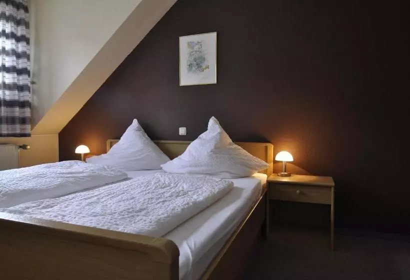 בית מלון כפרי Landgasthof Lang Zum Adler