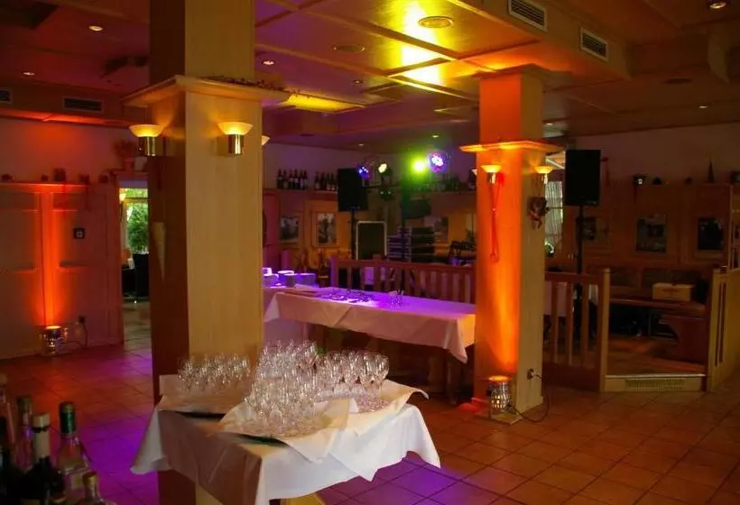 Отель Mühlenhof Lollar