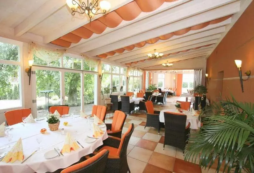 Отель Mühlenhof Lollar