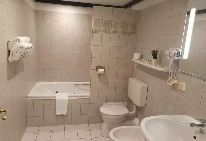 Szálloda Prinz Heinrich Darmstadt Griesheim