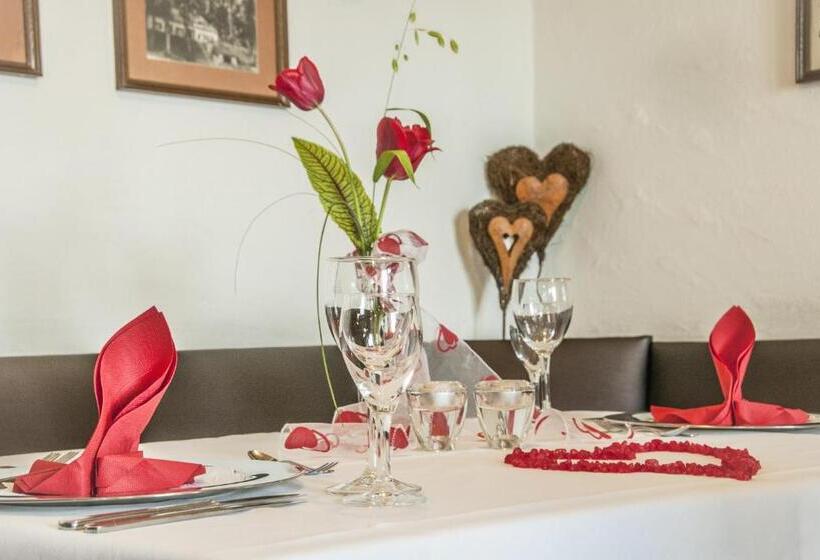 Отель Restaurant Bauer Keller