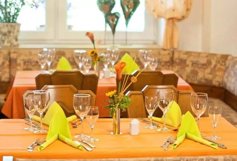 Отель Restaurant Bauer Keller