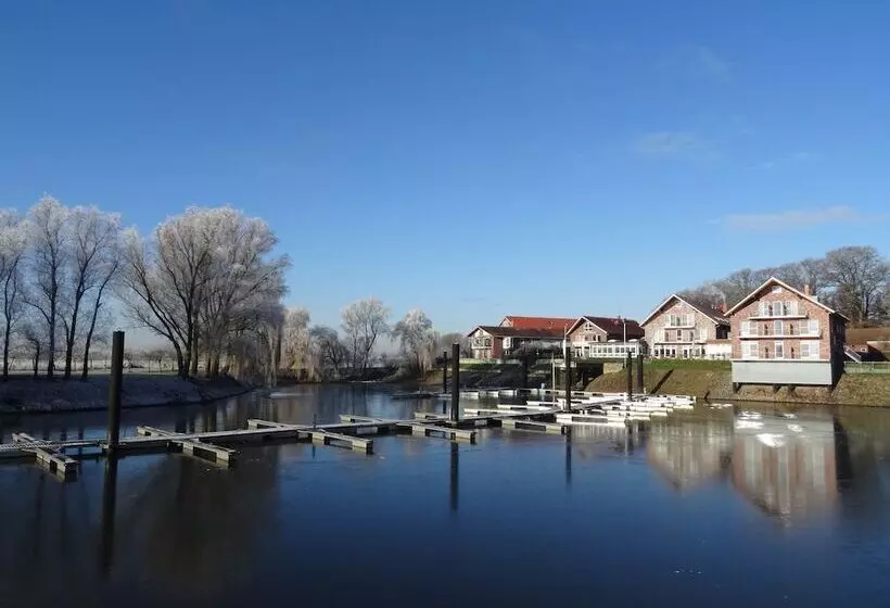 ホテル Restaurant Bootshaus