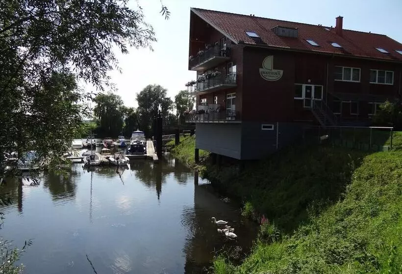 ホテル Restaurant Bootshaus