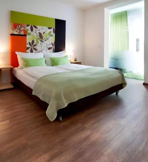 Schlotzeria Hotel I Café I Eis