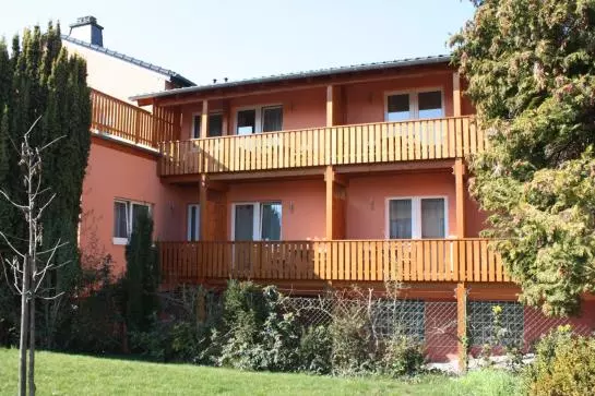 هتل Schneider Land