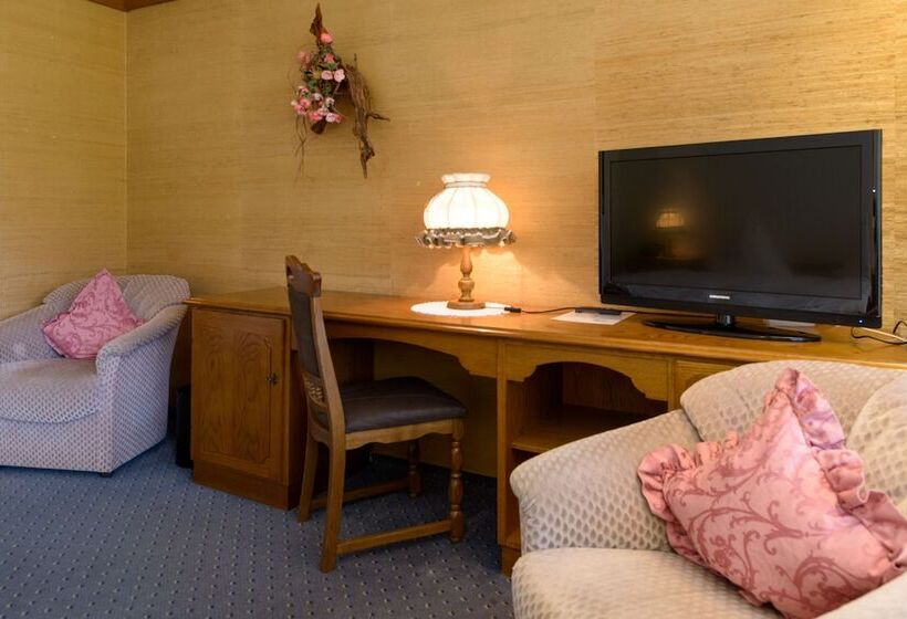 Hotelli Schwarzwald Schäfer