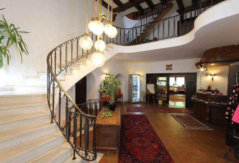 Hotelli Schwarzwald Schäfer