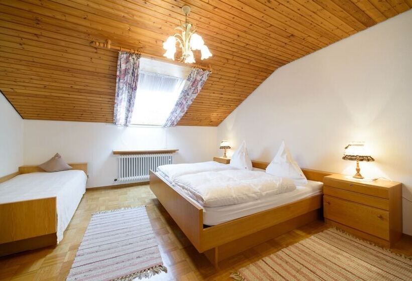 Hotelli Schwarzwald Schäfer