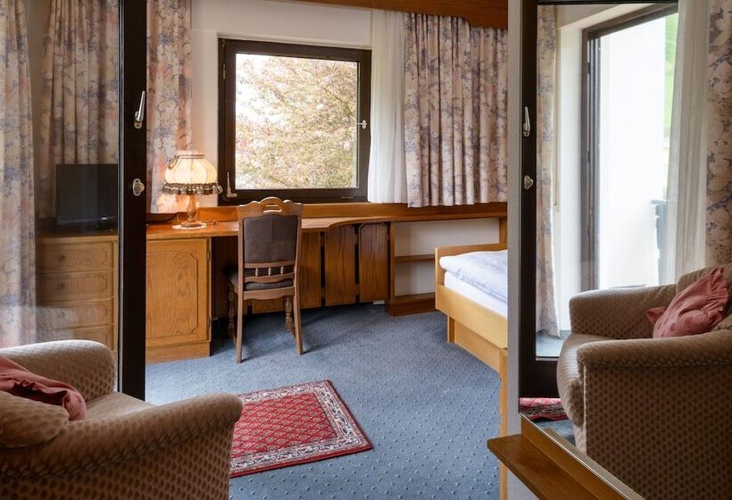 Hotelli Schwarzwald Schäfer