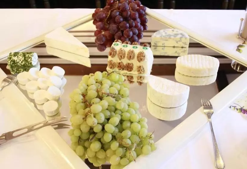 Ummen Hotel&restaurant