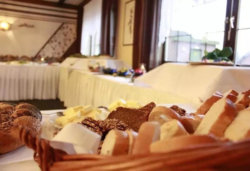 Ummen Hotel&restaurant