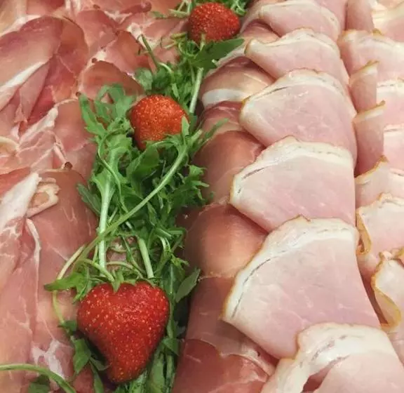 Ummen Hotel&restaurant