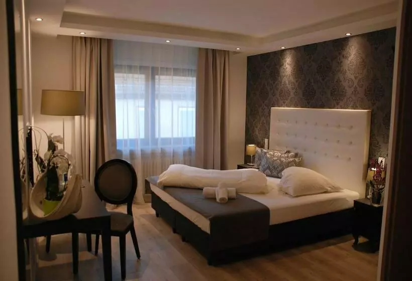 Отель Zur Linde