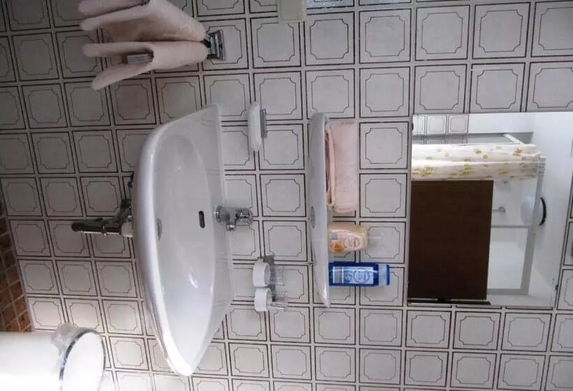 Пансион Erlebnislandgasthof Hotel Neiderhell