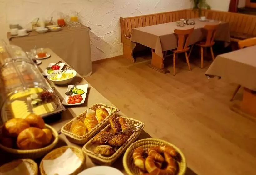 ペンション Schönblick Hotel Garni Ferienwohnungen